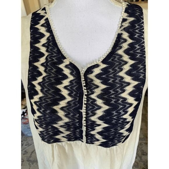 Two by Vince Camuto Womens Top Size Small Sleeveless White With Lace Overlay - Picture 7 of 11